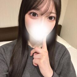 遅くなりましたが23時までいます