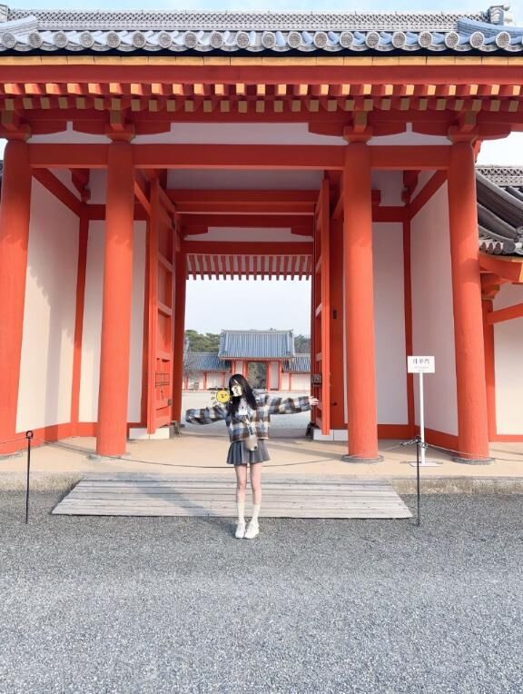 じつは