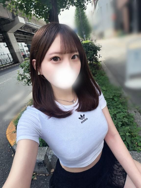 かわいいお洋服似合ってるかな♪