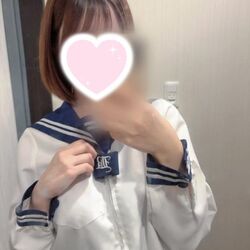 ８月?