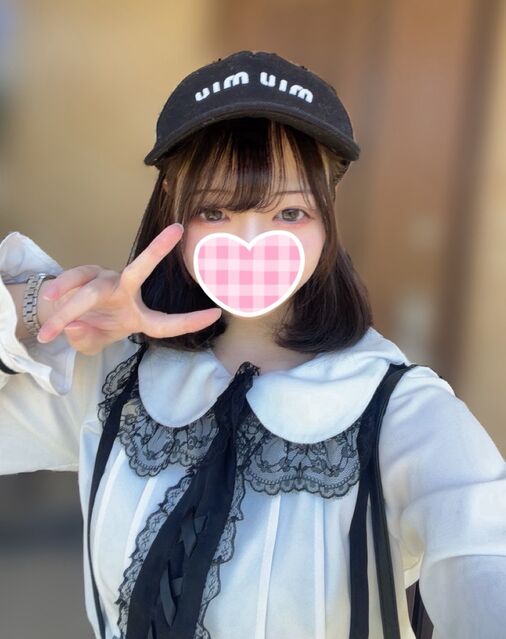 星乃るみな